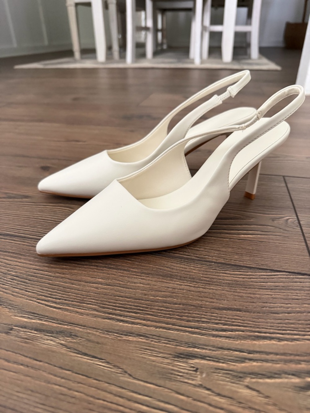 Meshki Women's Cream Slingback Pointed-Toe Heels